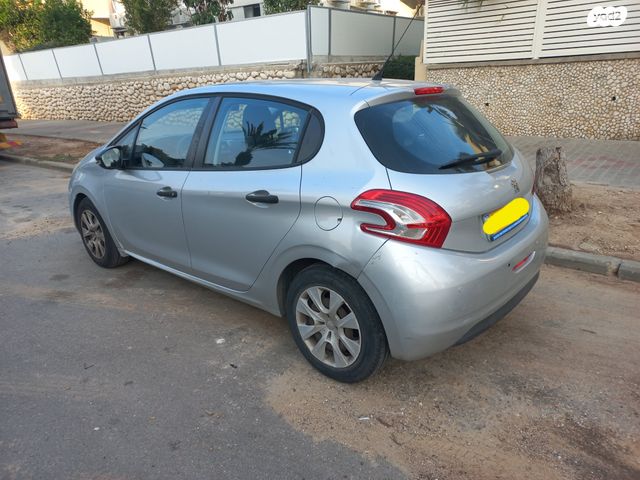 מודעת רכב פיג'ו 208