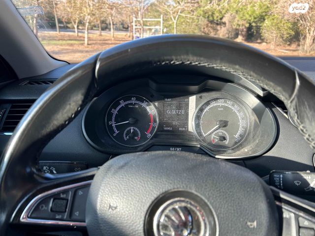 סקודה אוקטביה