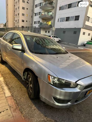 מיצובישי לנסר