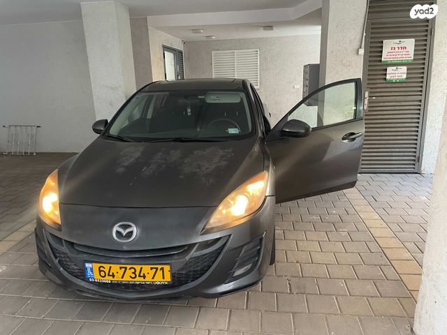 מאזדה 3