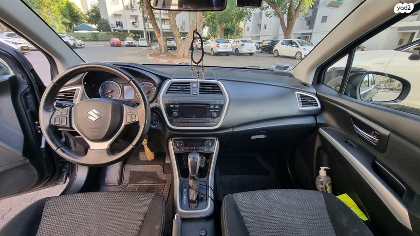 סוזוקי קרוסאובר