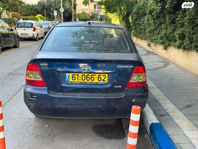 טויוטה קורולה