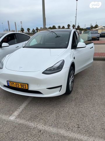 מודעת רכב טסלה מודל Y