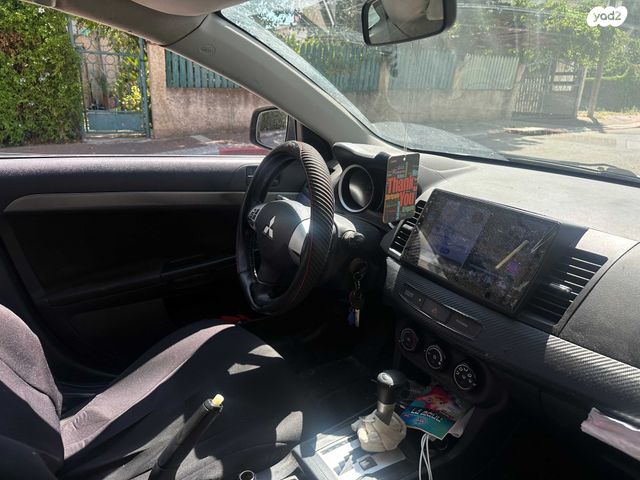 מיצובישי לנסר