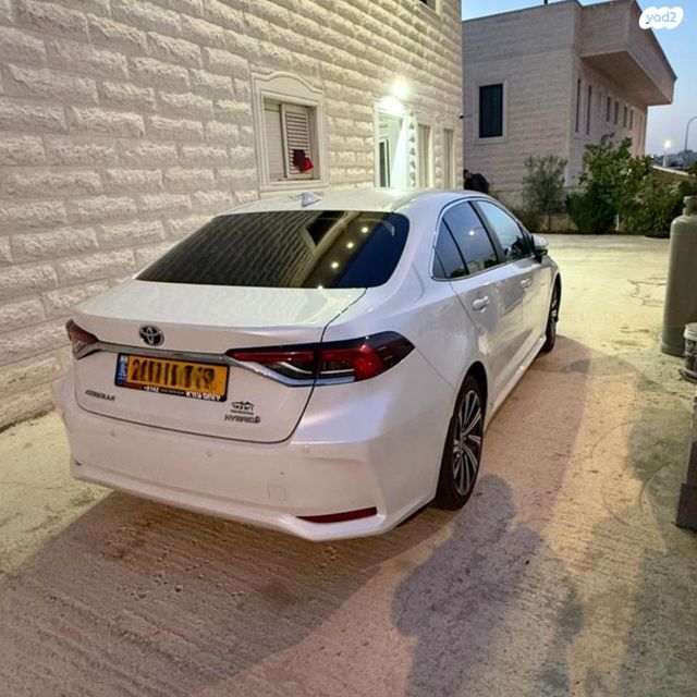 טויוטה קורולה