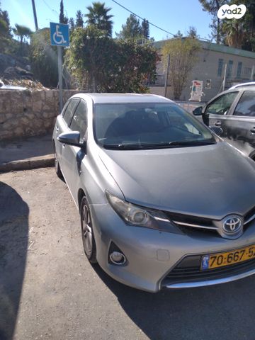 מודעת רכב טויוטה אוריס