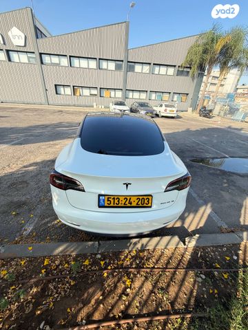 טסלה מודל 3