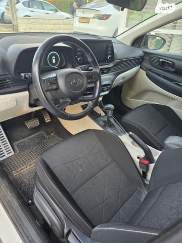 יונדאי באיון