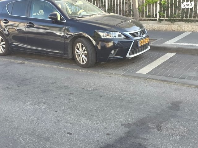 מודעת רכב לקסוס CT