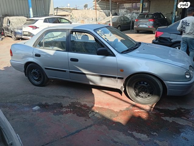 טויוטה קורולה