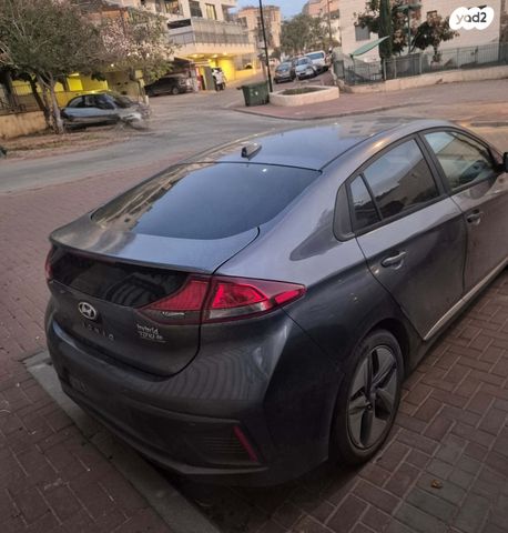 יונדאי איוניק