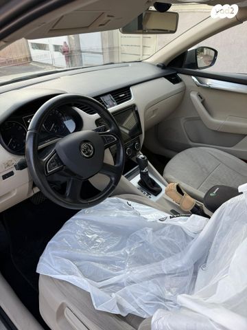 סקודה אוקטביה