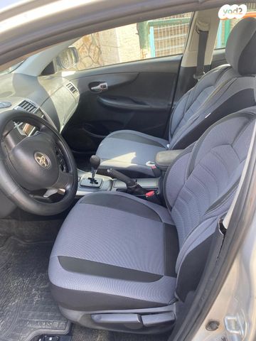 טויוטה קורולה