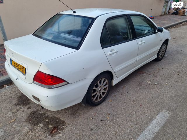 מודעת רכב מיצובישי לנסר