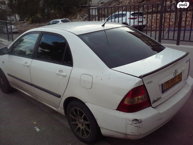 טויוטה קורולה