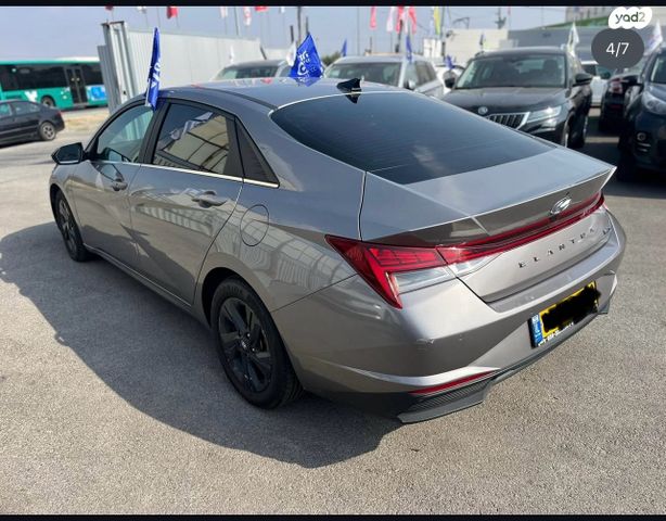 יונדאי אלנטרה