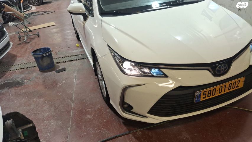 טויוטה קורולה