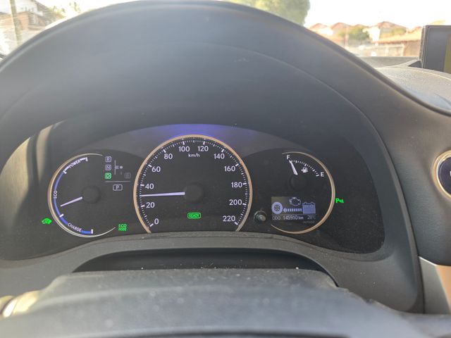 מודעת רכב לקסוס CT