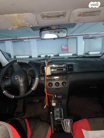 טויוטה קורולה