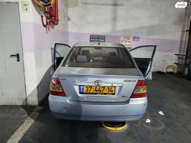 טויוטה קורולה