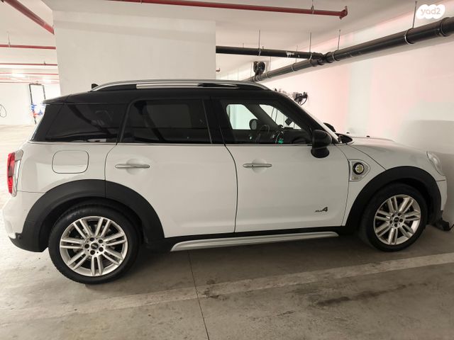 מיני קאנטרימן