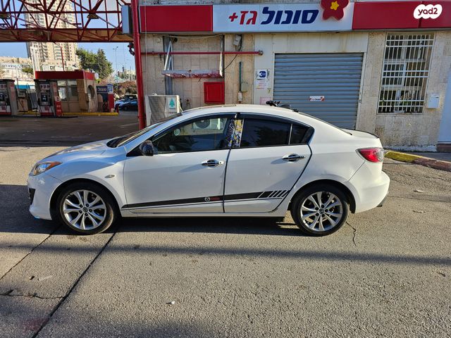 מאזדה 3