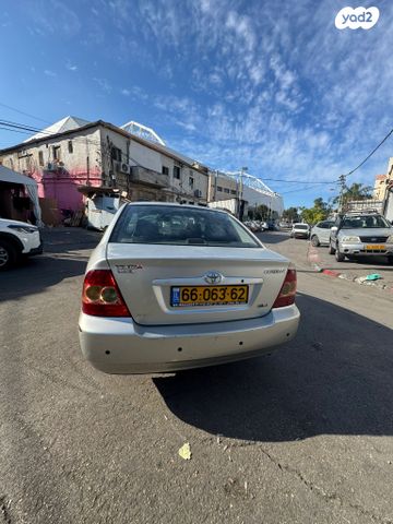 טויוטה קורולה