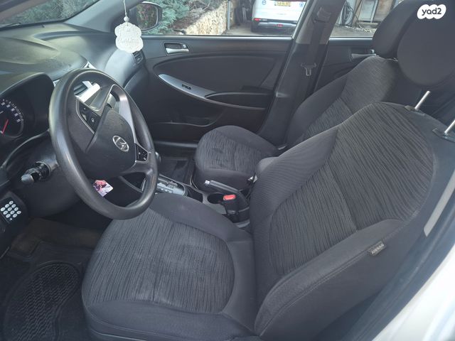 יונדאי אקסנט i25