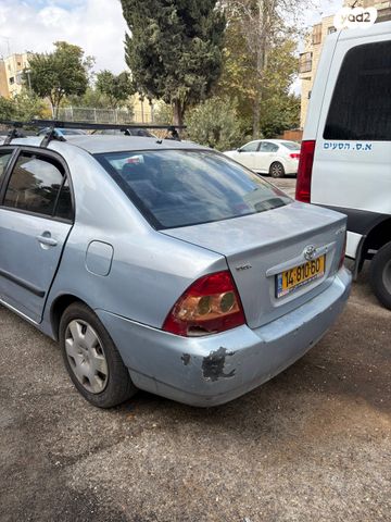 טויוטה קורולה