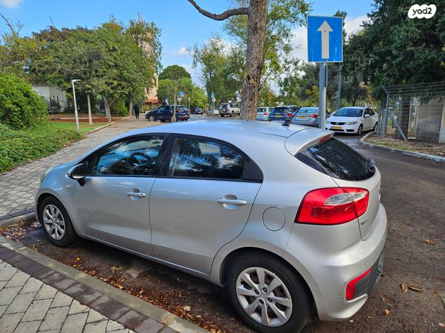 מודעת רכב קיה ריו