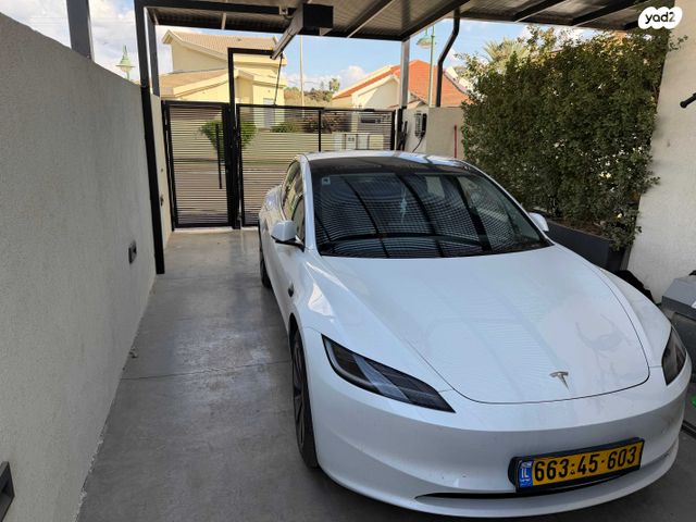 טסלה מודל 3