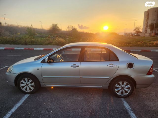 טויוטה קורולה