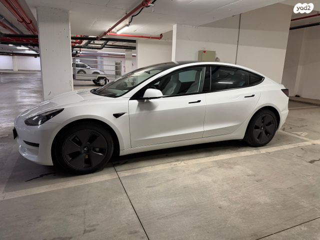 טסלה מודל 3