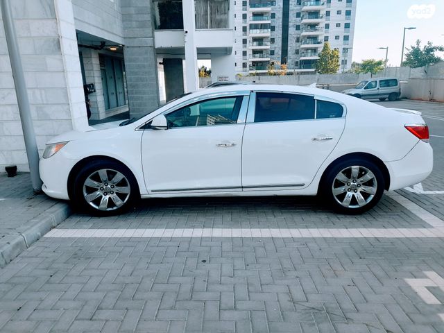 ביואיק לה-קרוס