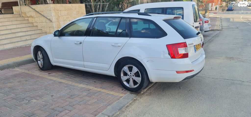 סקודה אוקטביה 