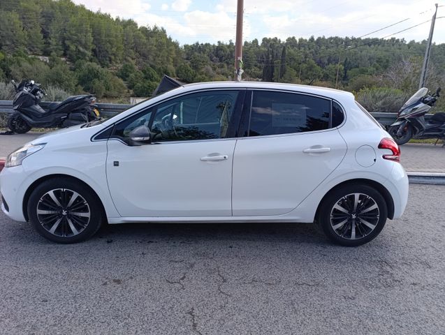 מודעת רכב פיג'ו 208