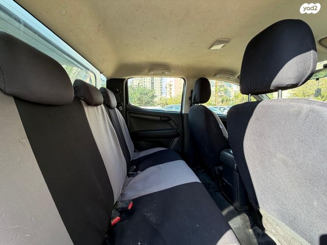 איסוזו די-מקס