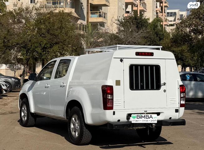 איסוזו די-מקס