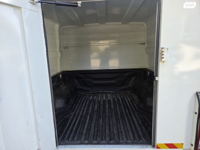 איסוזו די-מקס