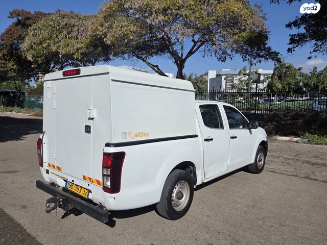 איסוזו די-מקס