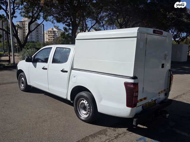 איסוזו די-מקס