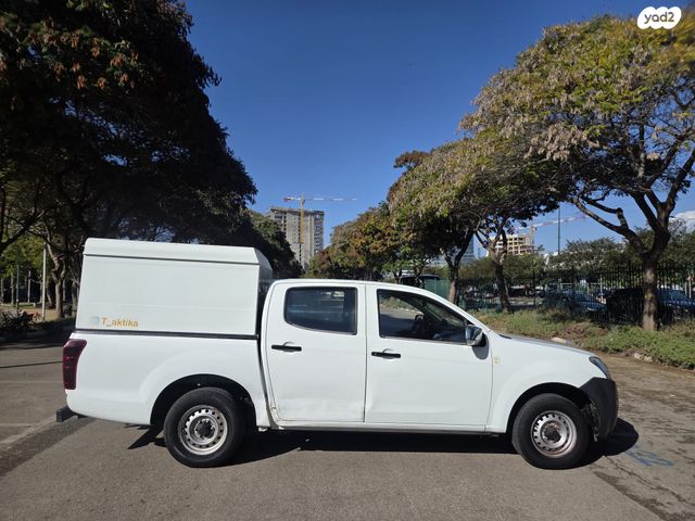 איסוזו די-מקס