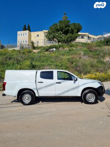 איסוזו די-מקס