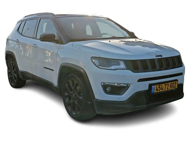 מודעת רכב ג'יפ קומפאס