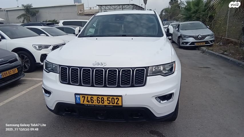 מודעת רכב ג'יפ גרנד צ'ירוקי