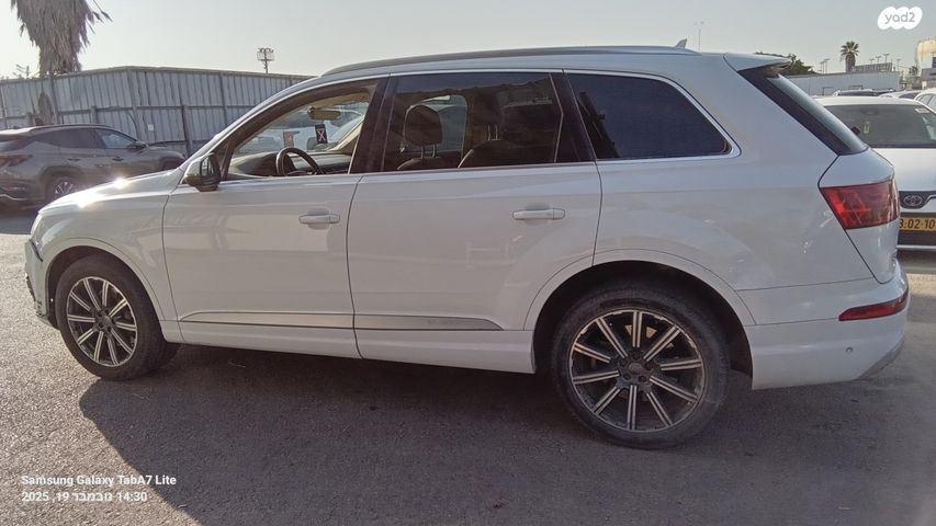 מודעת רכב אאודי Q7 2