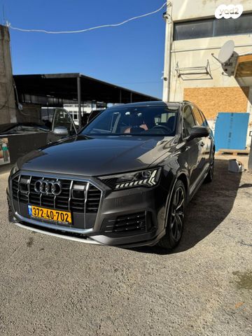 אאודי Q7