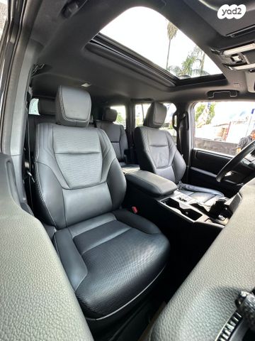 טויוטה לנד קרוזר