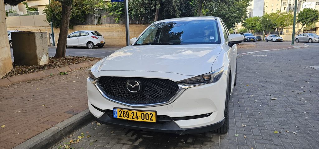 מודעת רכב מאזדה CX-5