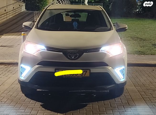 מודעת רכב טויוטה RAV4